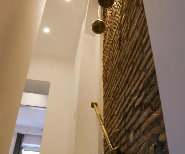 Otel Old Town Trastevere 3*